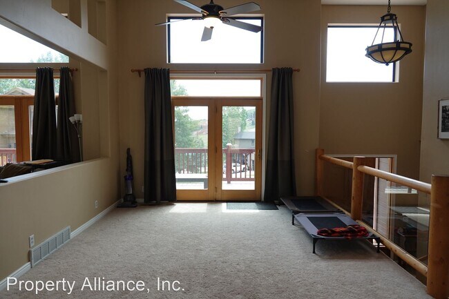 Building Photo - 3 br, 2.5 bath House - 4140 Sunrise Drive
