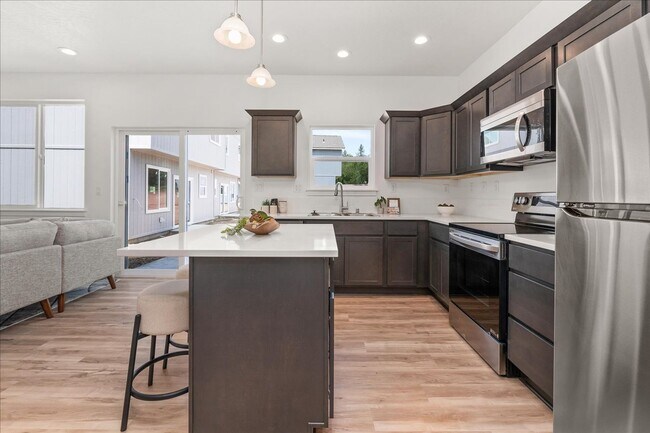 Building Photo - Brand New Duplexes for Lease in Deer Park