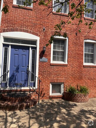 Building Photo - 1005 S Kenwood Ave