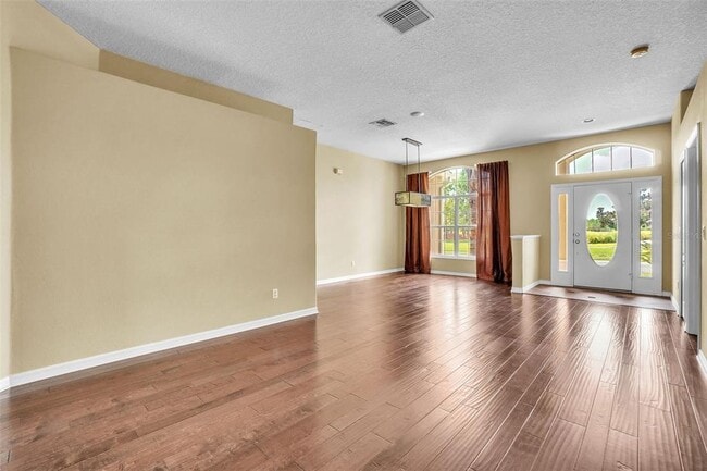 Building Photo - 10027 Hart Branch Cir