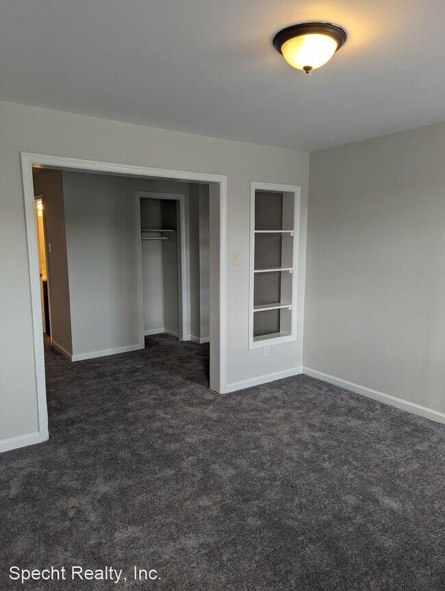 Building Photo - 3 br, 1.5 bath House - 171 S. Washington S...