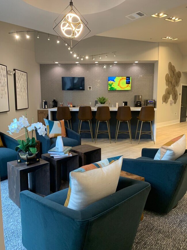 Avita Alamo Heights Apartments at 327 W Sunset Rd San Antonio, TX