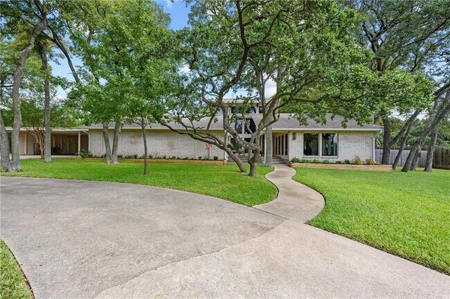 Foto del edificio - 5404 Branding Chase St