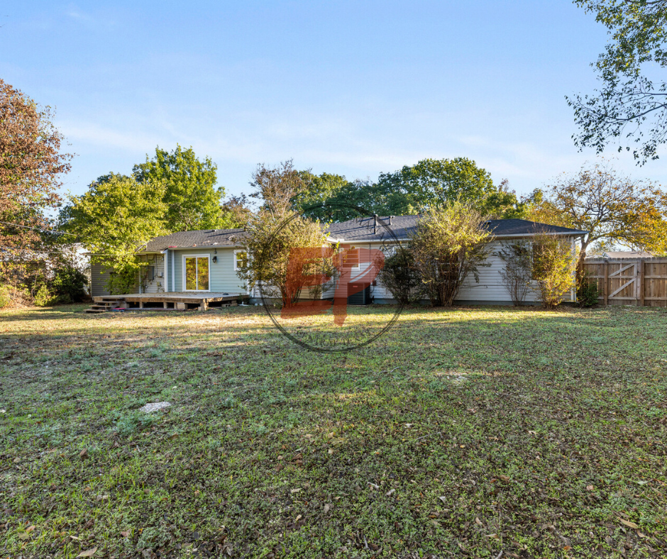 Primary Photo - 3212 N 32nd St