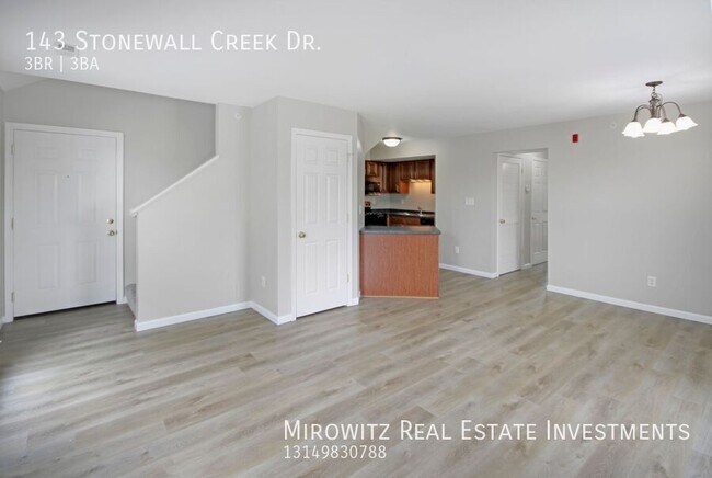 Foto del edificio - 143 Stonewall Creek Dr