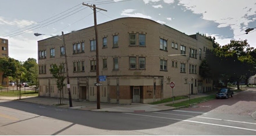Building Photo - 15432 Lake Shore Blvd