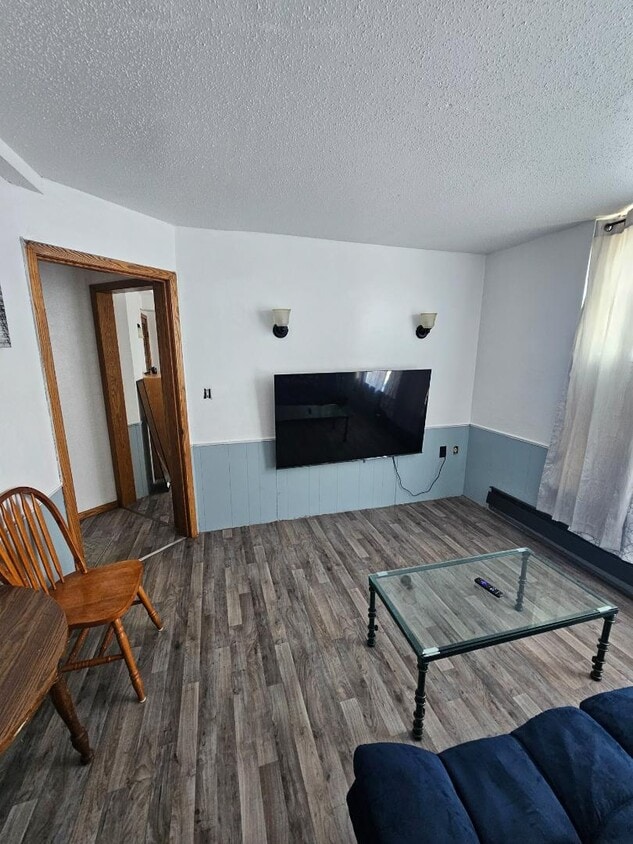 Primary Photo - 311 E Thayer Ave