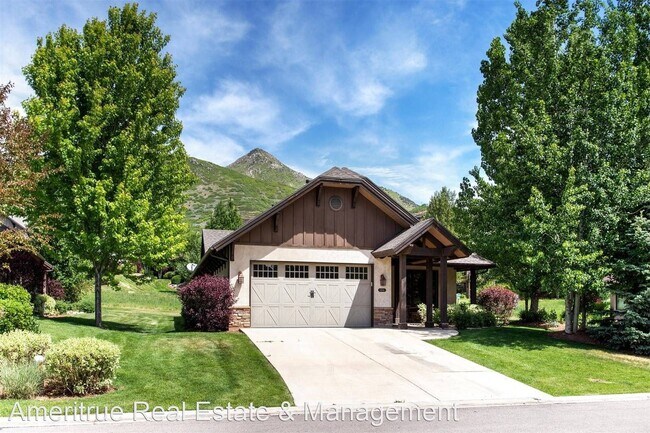 Building Photo - 4 br, 3 bath House - 123 Versailles Way