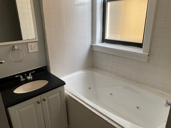 Foto del edificio - 4718 S King Dr