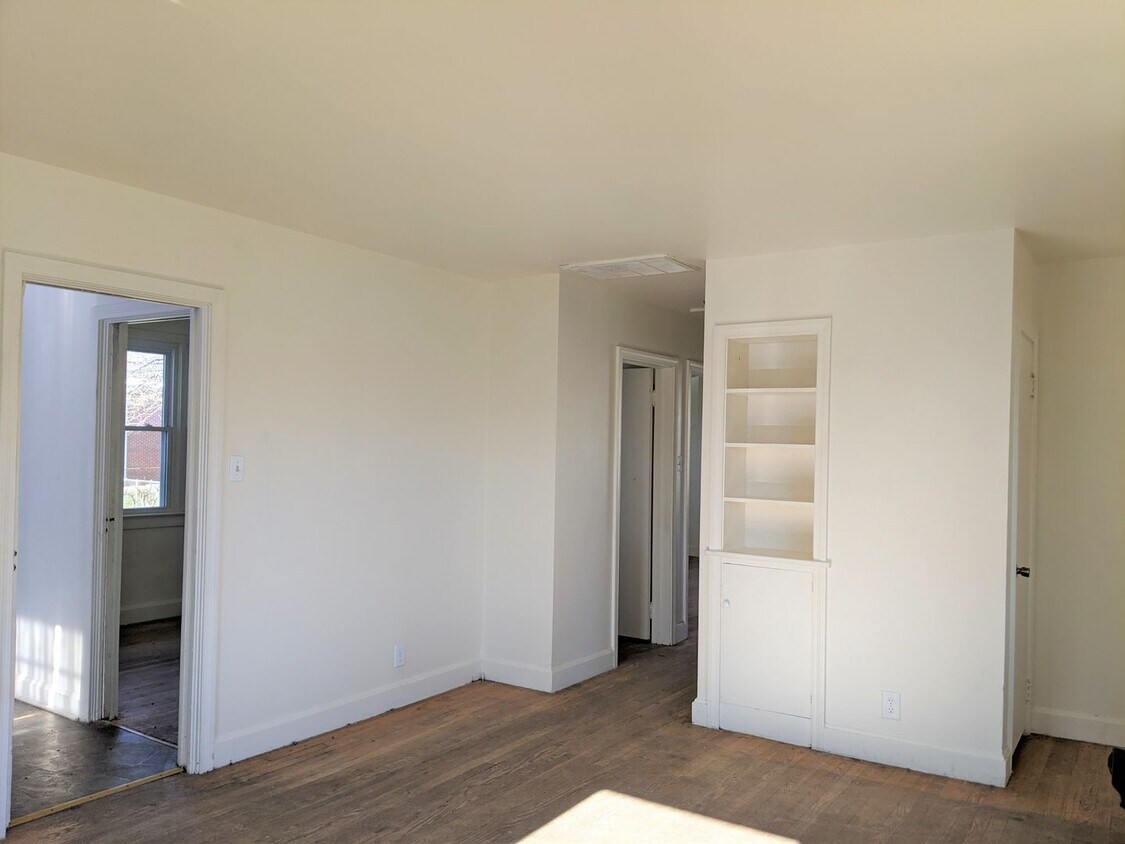 Foto del edificio - 3616 Harris Ave