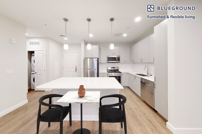 Foto del edificio - 290 Mishawum Rd