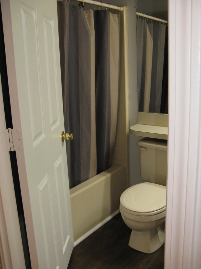 839 Main St, Torrington, CT 06790 Condo for Rent in Torrington, CT