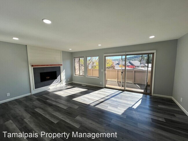 Foto del edificio - 3 br, 2.5 bath House - 17 Columbine Ln