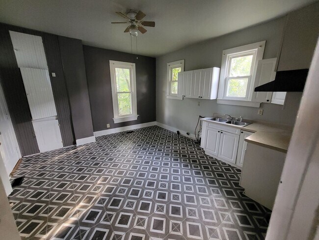 Foto del edificio - 2 Bed/1 Bath