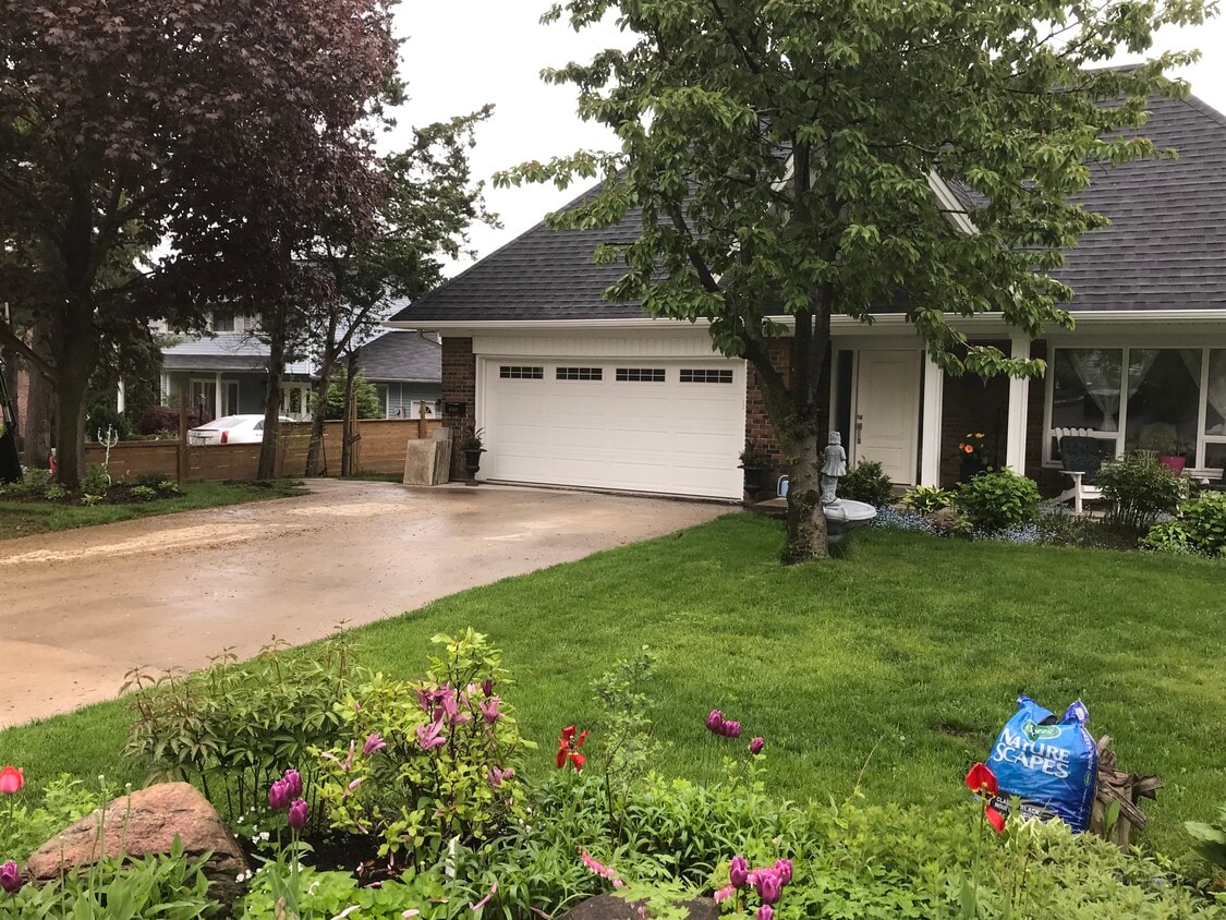 Photo principale - 1833 Spruce Hill Rd