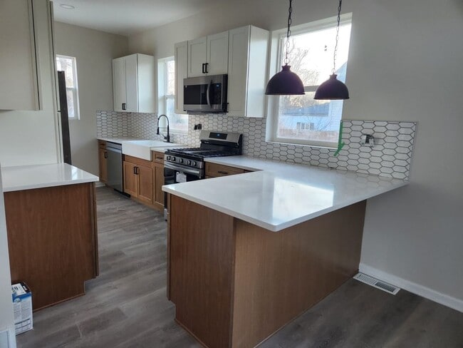 Foto del edificio - 639 Algona Ave