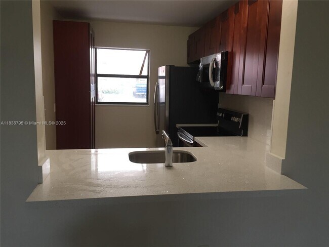 Foto del edificio - 14935 SW 104th St