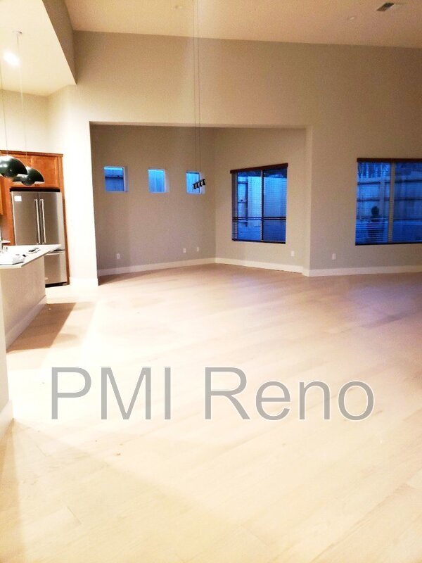 Building Photo - 2974 Saddle Peak Dr