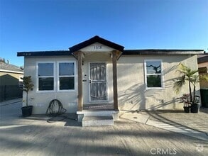 Building Photo - 1318 W 131st St