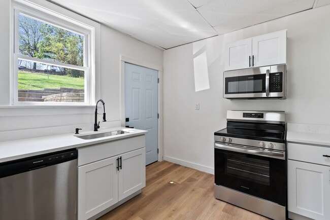 Photo - 348-350 Wyoming Street Apartment