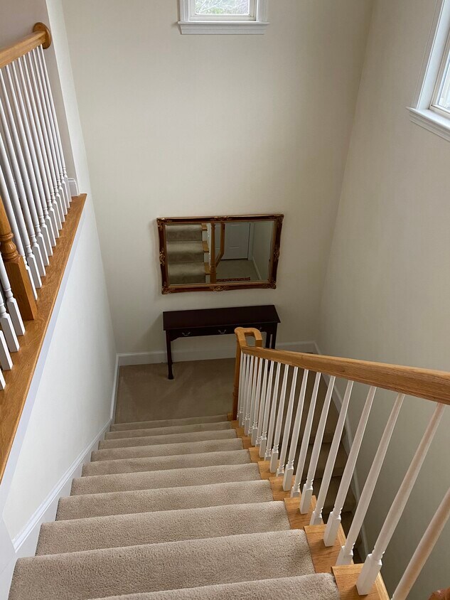 Main entrance - 7 Seven Springs Ln