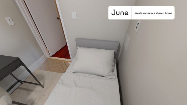 Foto del edificio - Private bedroom in 3 bed/2 bath Home