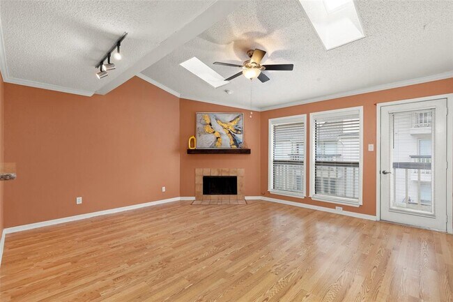 Building Photo - 2277 S Kirkwood Rd