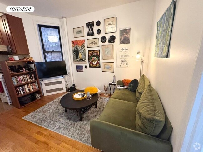 Building Photo - 172 Mulberry St