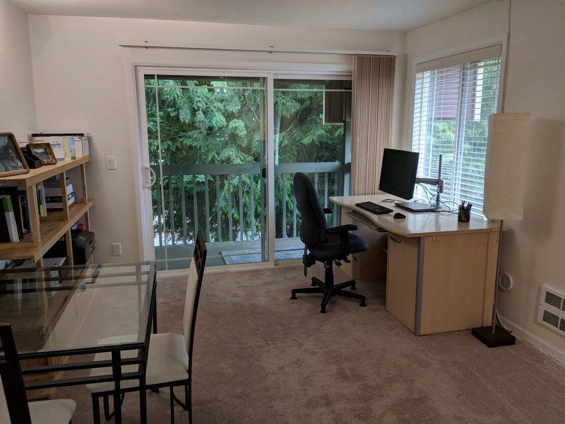 14010 SE 6th St Unit 23, Bellevue, WA 98007 Condo for Rent in