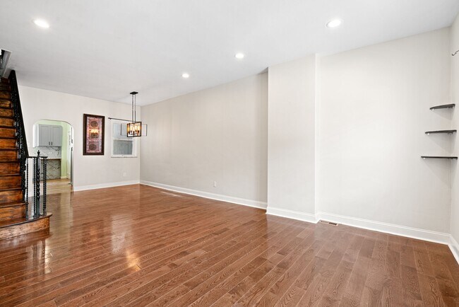 Foto del edificio - 2725 E Indiana Ave
