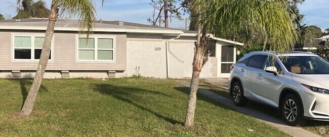 Building Photo - 5770 Gallatin Ln