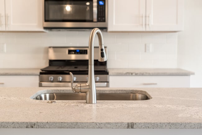 Foto del edificio - 304 Johnson Rd