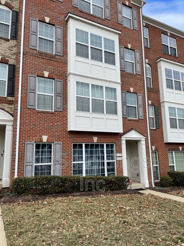 Building Photo - 15238 Torbay Way