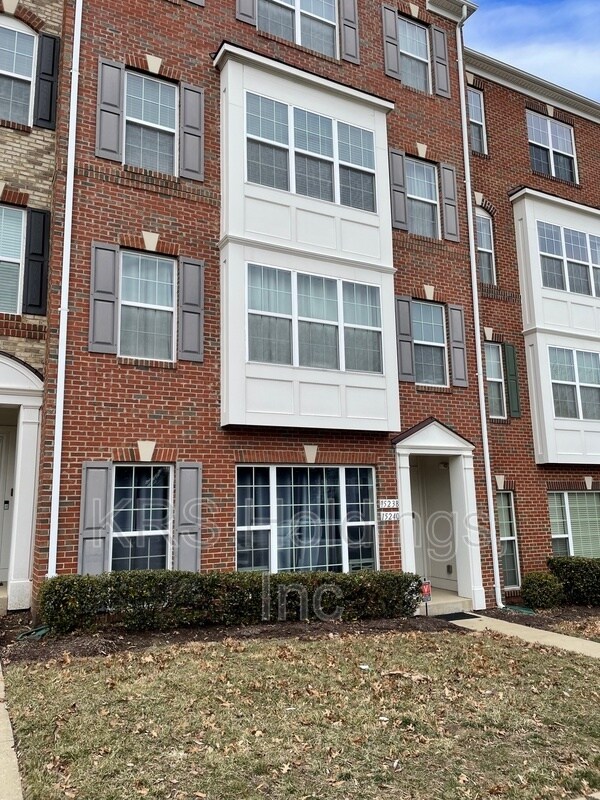 Foto del edificio - 15238 Torbay Way