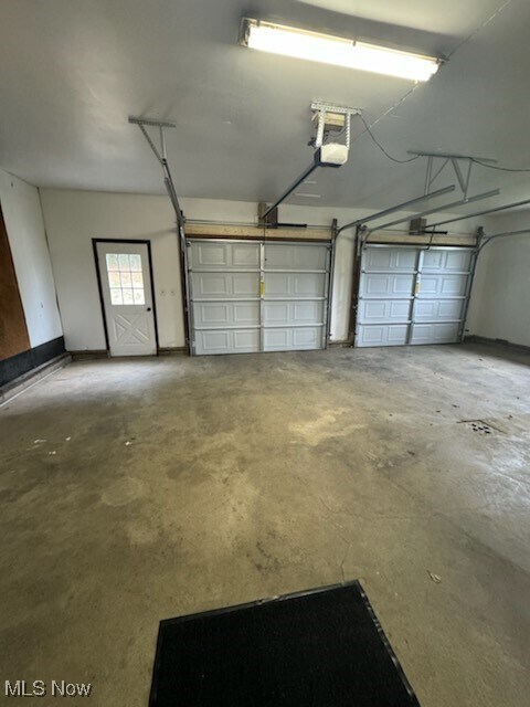 Building Photo - 10475 Frazeysburg Rd