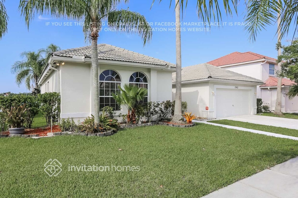 Foto principal - 17432 NW 7th St