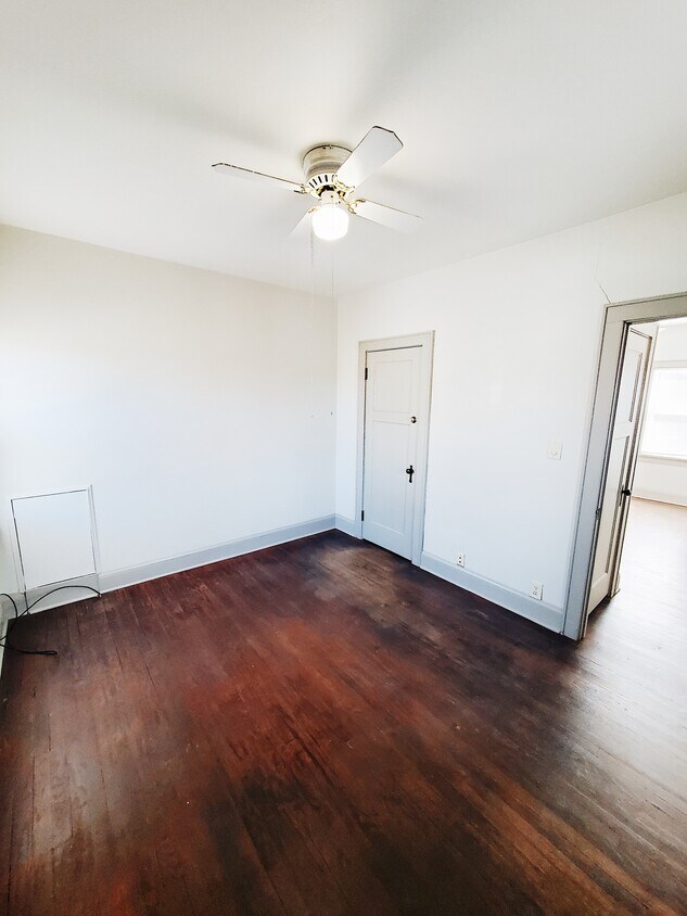 Foto principal - Completely Remodeled 1BR Unit in West Alli...