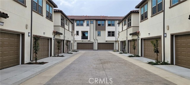 Building Photo - 10526 Triple Crown Ln