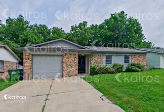 Building Photo - 12211 Knight Dr