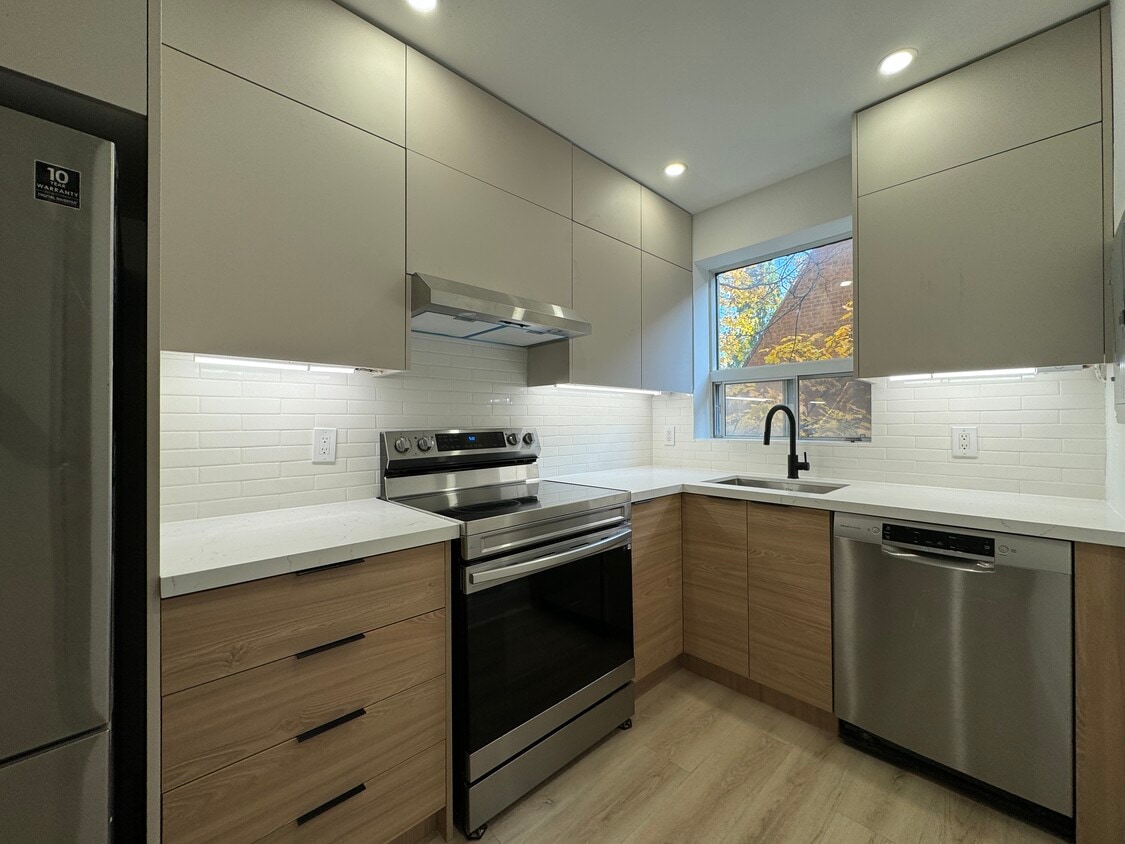 Brand new kitchen - 823 Millwood Rd