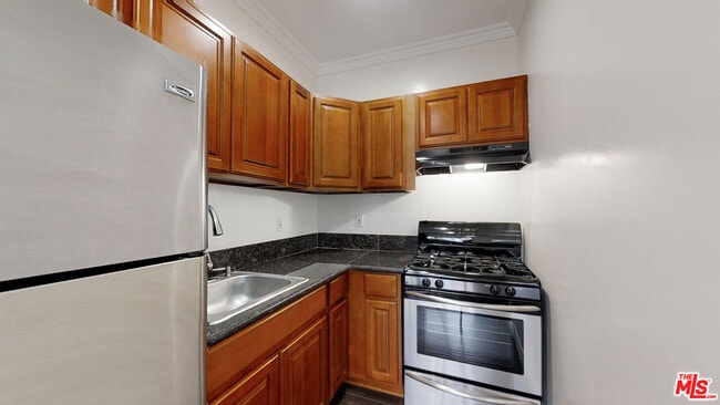 Foto del edificio - 5522 Sierra Vista Ave