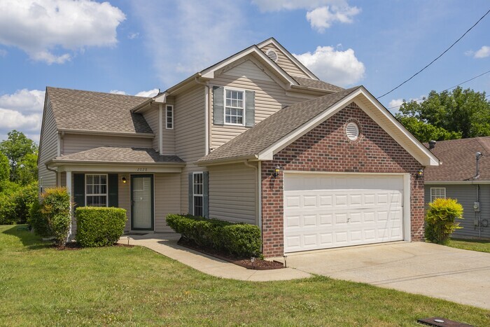 Primary Photo - 2028 Candlewood Dr