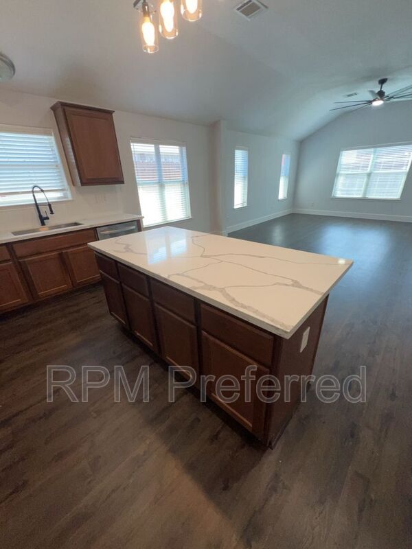 Foto del edificio - 2506 Soledad Ridge Dr