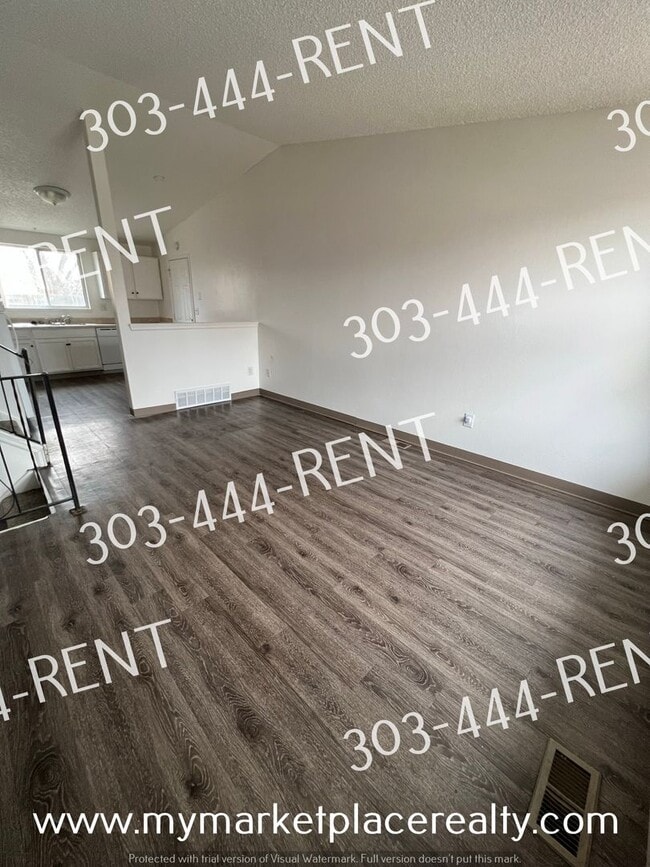 Photo - 3 Bedroom 2 Bath Bi-Level Home!