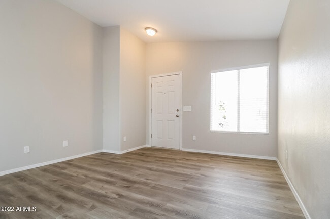 Building Photo - 12933 W Laurel Ln