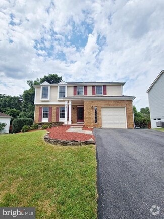 Building Photo - 10917 Outpost Dr