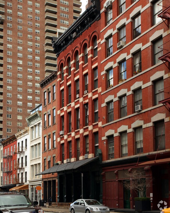 Primary Photo - 14 Harrison St