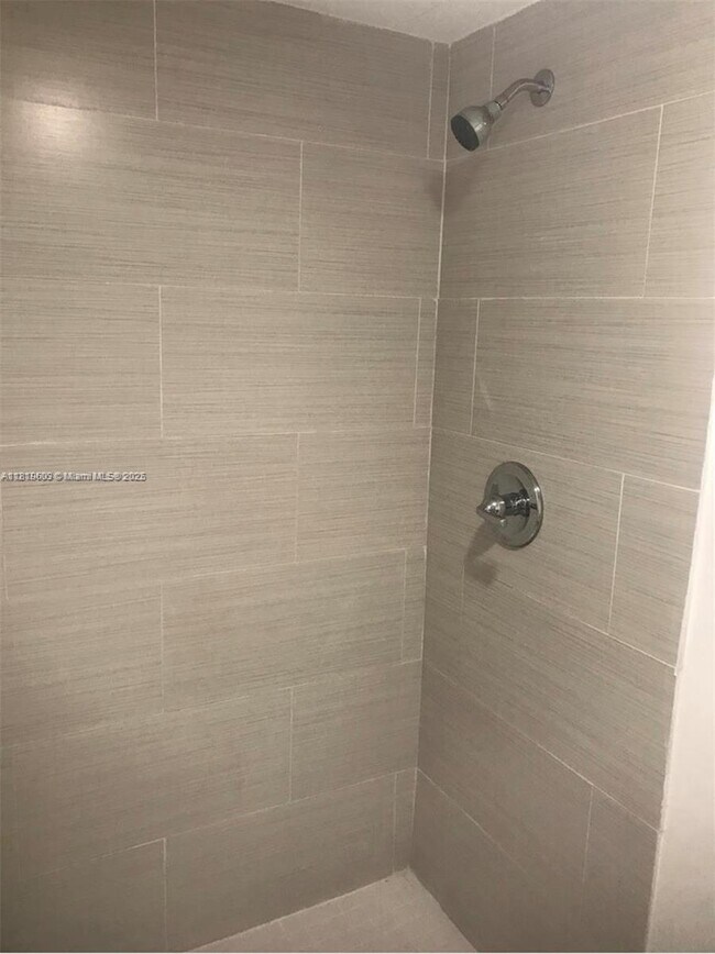 Foto del edificio - 3231 NW 102nd Terrace