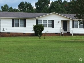 Building Photo - 146 Indian Dr