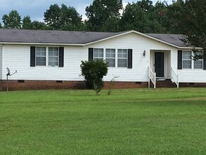 Building Photo - 146 Indian Dr